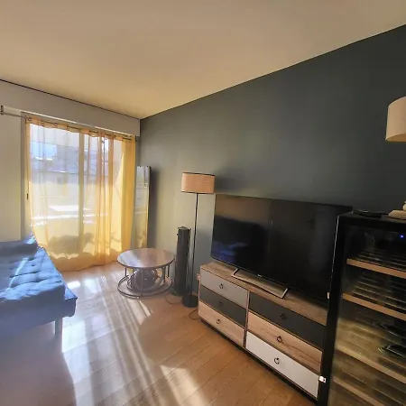 Apartment T2 Rue De Commerce
