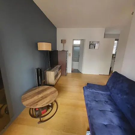 Apartment T2 Rue De Commerce Paris